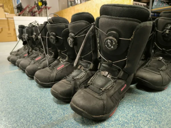 P00599 Deluxe Boa 1×20, 1×22, 1×25, 1×25, 1×25, 1×25, 1×25, 1×25, 1×25, 1×25, 1×25, 1×26, 1×26, 1×27, 1×27, 1×28, 1×29, 1×29, 1×29, 1×30, 1×31, 1×31