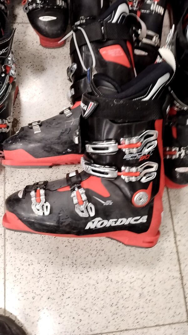 P01013 Nordica Sport machine 90 1×27.5, 4×28.5, 4×29.5, 1×30.5, 1×31.5, 1×29