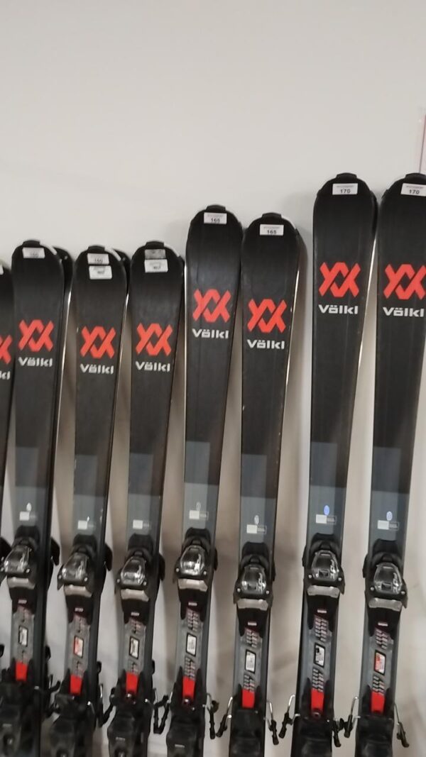 P01700 Völkl Deacon LTD 2×137, 3×151, 3×158, 2×165, 2×172