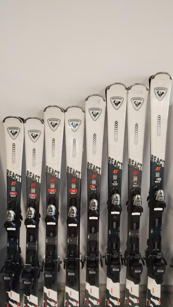P01971 Super stan! Rossignol React RT 2×142, 2×149, 1×156, 2×163, 1×170
